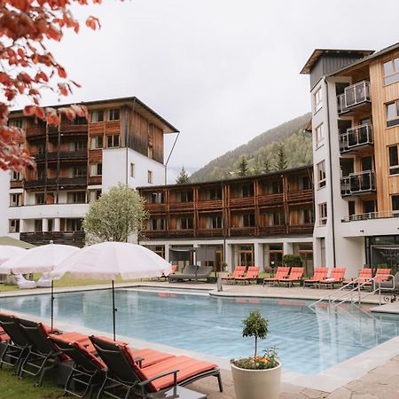 Hotel Die Post Bad Kleinkirchheim Bagian luar foto